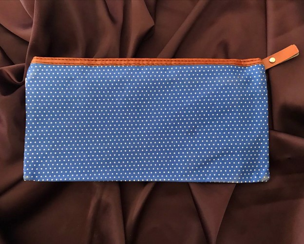 تصویر جامدادی A6  سویل خال دار (آبی)