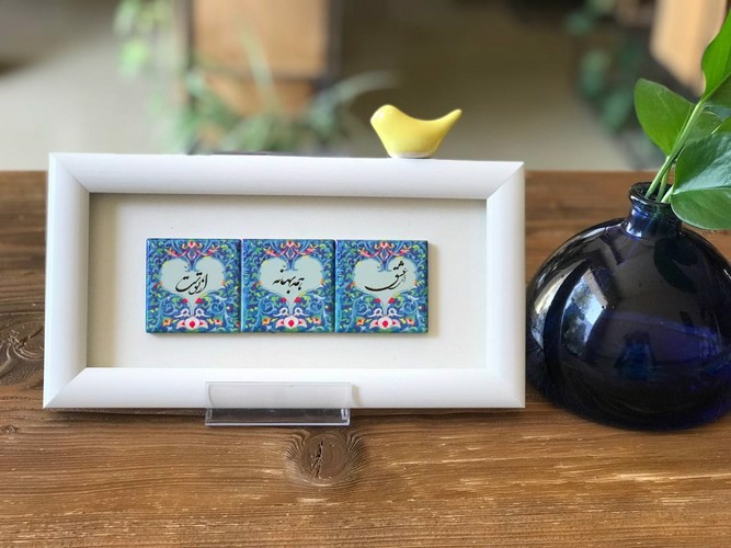 تصویر قاب کاشی مستطیلی مرغک دار