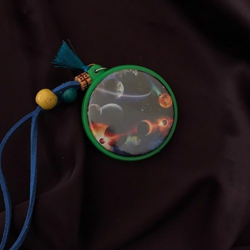 تصویر آویز پیکسلی