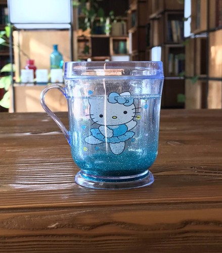 تصویر لیوان آکواریومی (طرح کیتی 2)