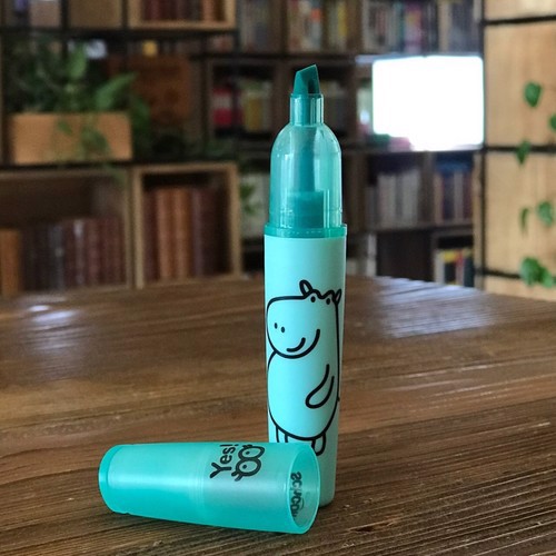 تصویر هایلایتر پاستلی سبز اسکول فنس (کد 92309)