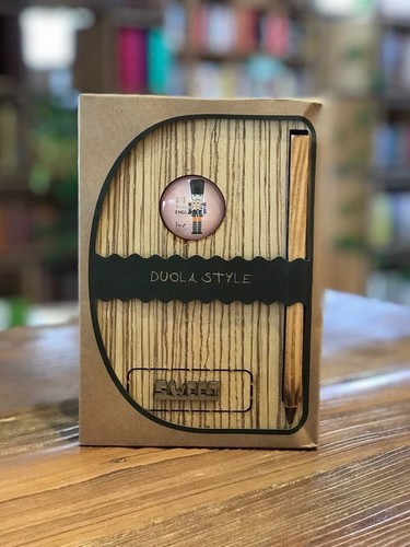 تصویر کتاب دفترچه جلد چوبی پلاک ژله ای بزرگ