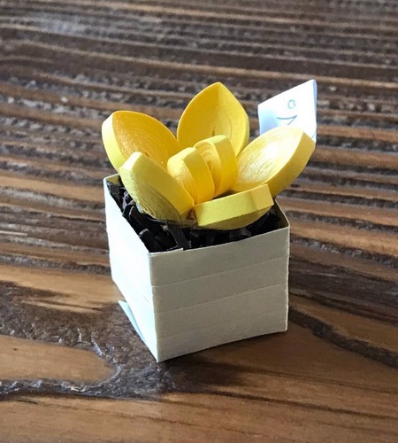 تصویر سازه کاغذی سبد گل (طرح 2)