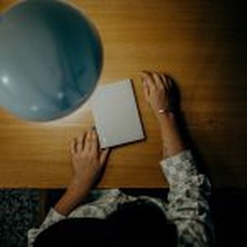 تصویر دفتر80 برگ 13*18نقطه‌ای شطرنجی ‌مقوایی جیب