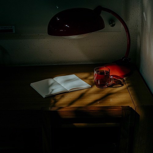 تصویر دفتر 80 برگ 13.5*18.5خط دار مقوایی مشکی