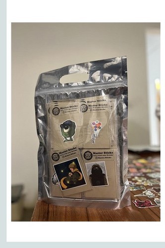 تصویر استیکر مستر 