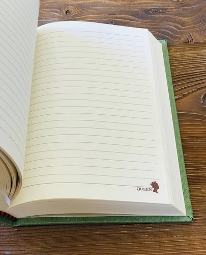 تصویر دفتر یادداشت ‌240 برگ رقعی کاغذ کرم سری‌کوئین (سبز)