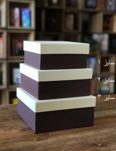 تصویر جعبه کادویی مربع کرم قهوه ای (سایز 1)