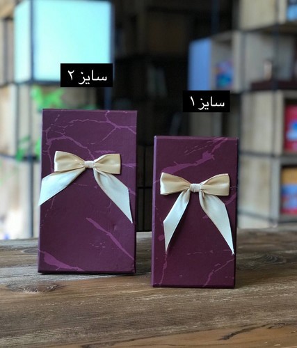 تصویر جعبه مستطیل زرشکی (سایز 2)