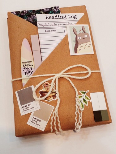 تصویر کتاب کادو کتاب "فارنهایت 451 نشر ماهی"