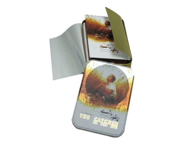 تصویر کتاب ناطور دشت (جیبی با جعبه فلزی)